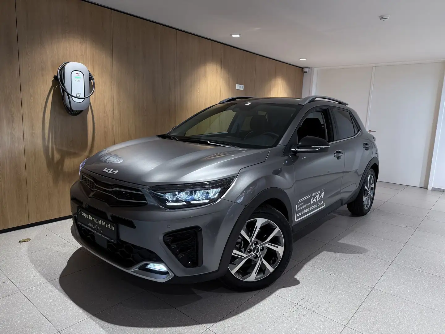 Kia Stonic T GT Line DCT Gris - 1
