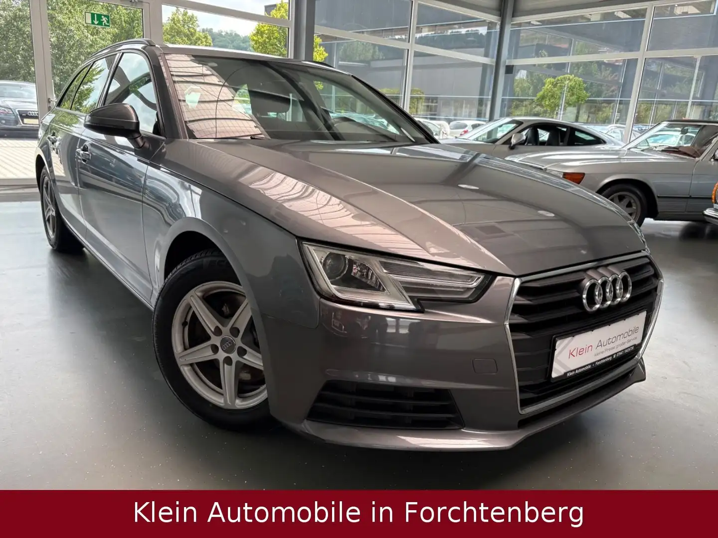 Audi A4 Avant Aut. Navi Xenon AHK PDC SHZ LM 2.-Hand Grau - 1