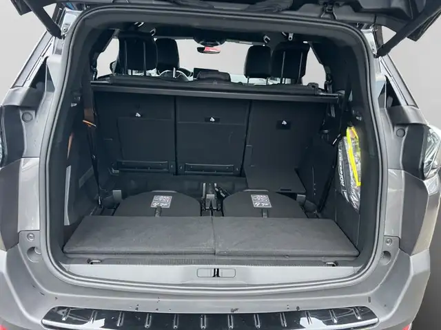 Peugeot 5008 view 15