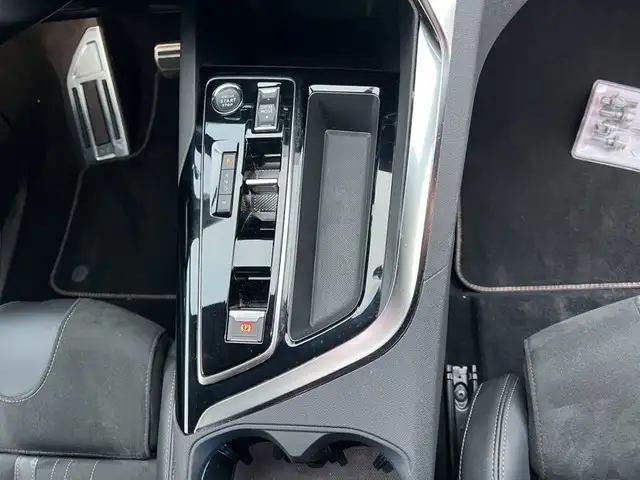 Peugeot 5008 view 11