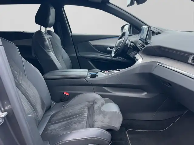 Peugeot 5008 view 9