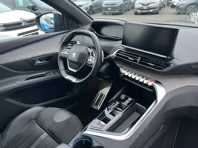 Peugeot 5008 view 10