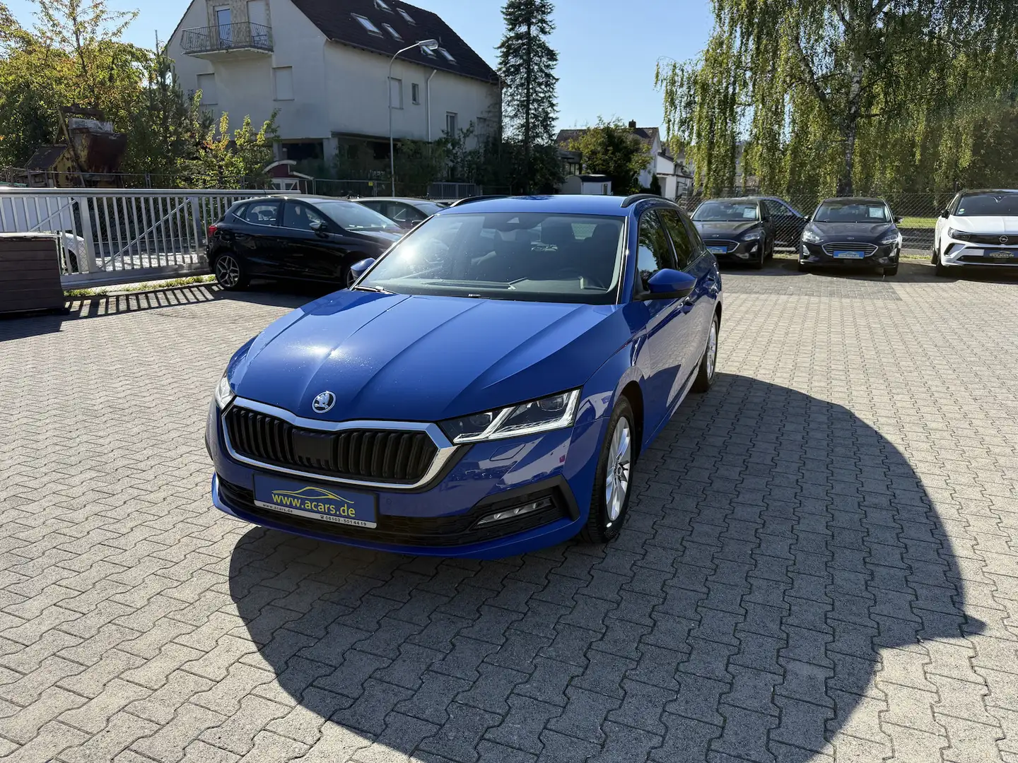 Skoda Octavia Ambition 2,0 TDI Aut Navi LED ACC PDC Kamera AHK Bleu - 1