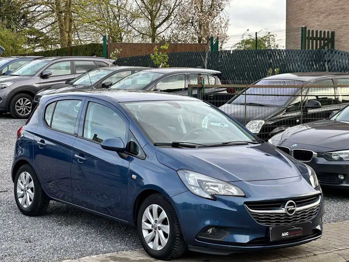 Opel Corsa 1.2i Cosmo Bleu - 1