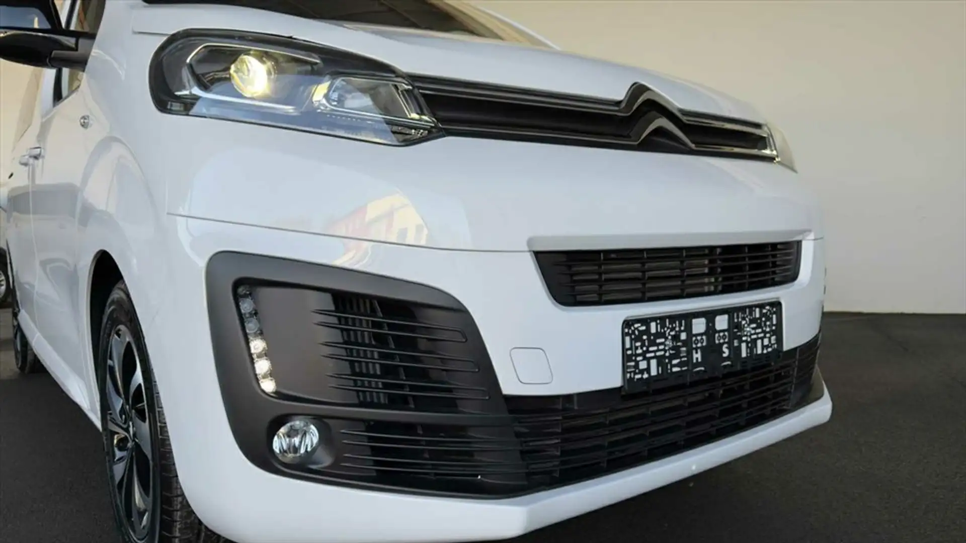Citroen Spacetourer 2,0 Blue HDi Automatik 8- Sitzer Navi Kamera Weiß - 1