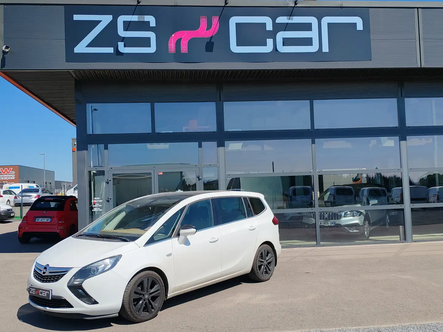 Opel Zafira 1.6 CDTI 136 CV COSMO White - 1