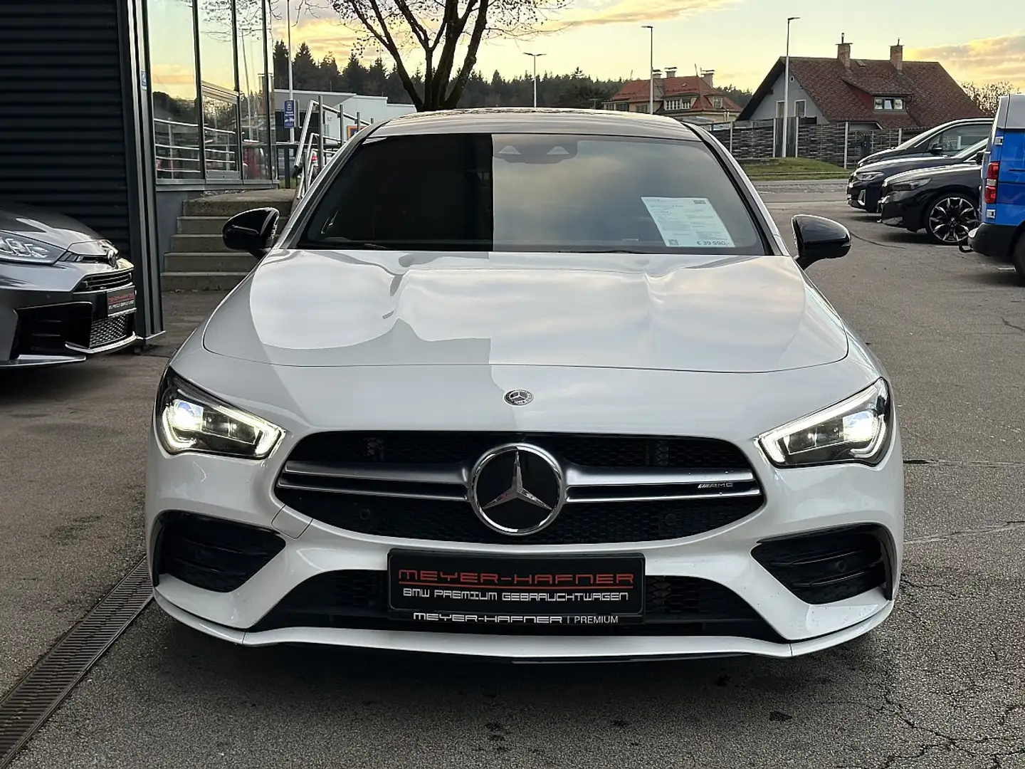 Mercedes-Benz CLA 35 AMG 4MATIC Shooting Brake Aut. Weiß - 2