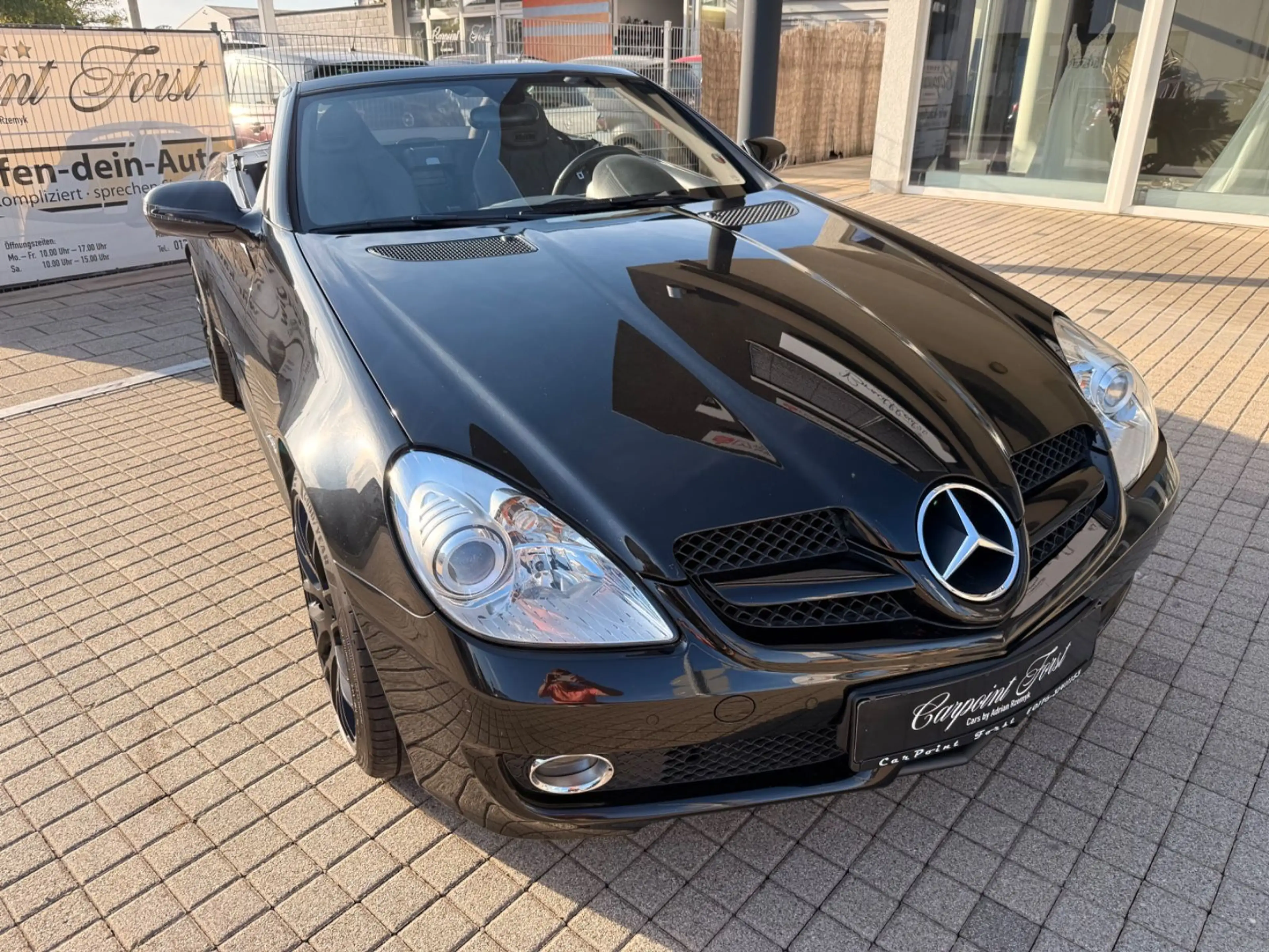 Mercedes-Benz SLK 200 Kompressor, NAVI,APPLE CARPLAY ,HU 07.28