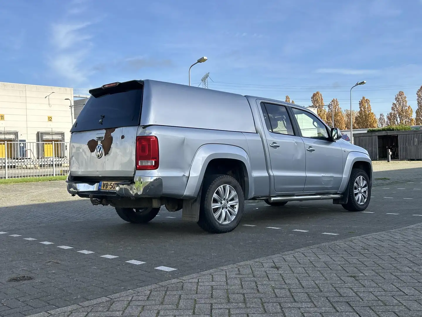 Volkswagen Amarok 2.0 TDI 4Motion DC Highline | € 7.800,- NETTO! | L Grijs - 2