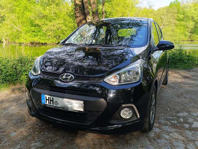 Hyundai i10 i10 1.0 YES! Silver