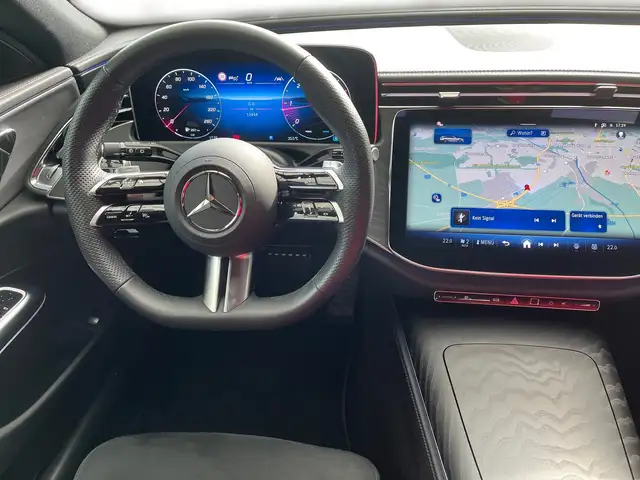 Mercedes-Benz E-Class view 9