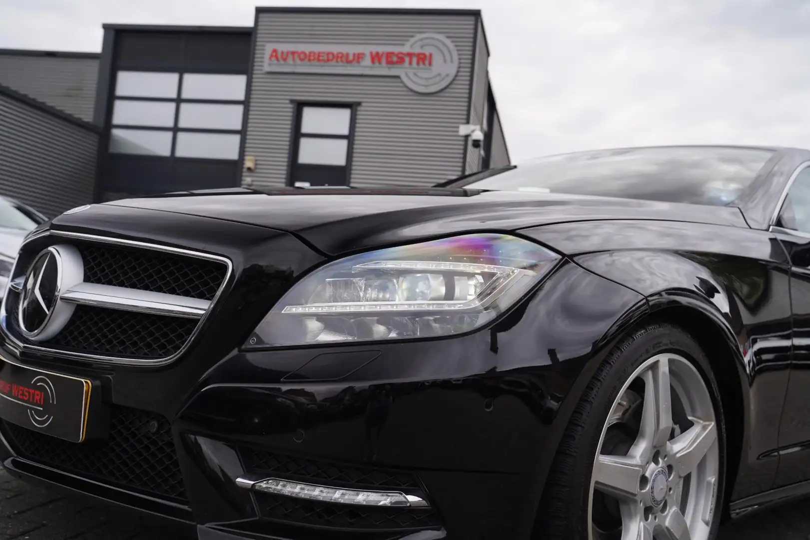 Mercedes-Benz CLS 500 AMG | Bang&Olufsen | Schuif/kanteldak | Apple Carp Fekete - 2