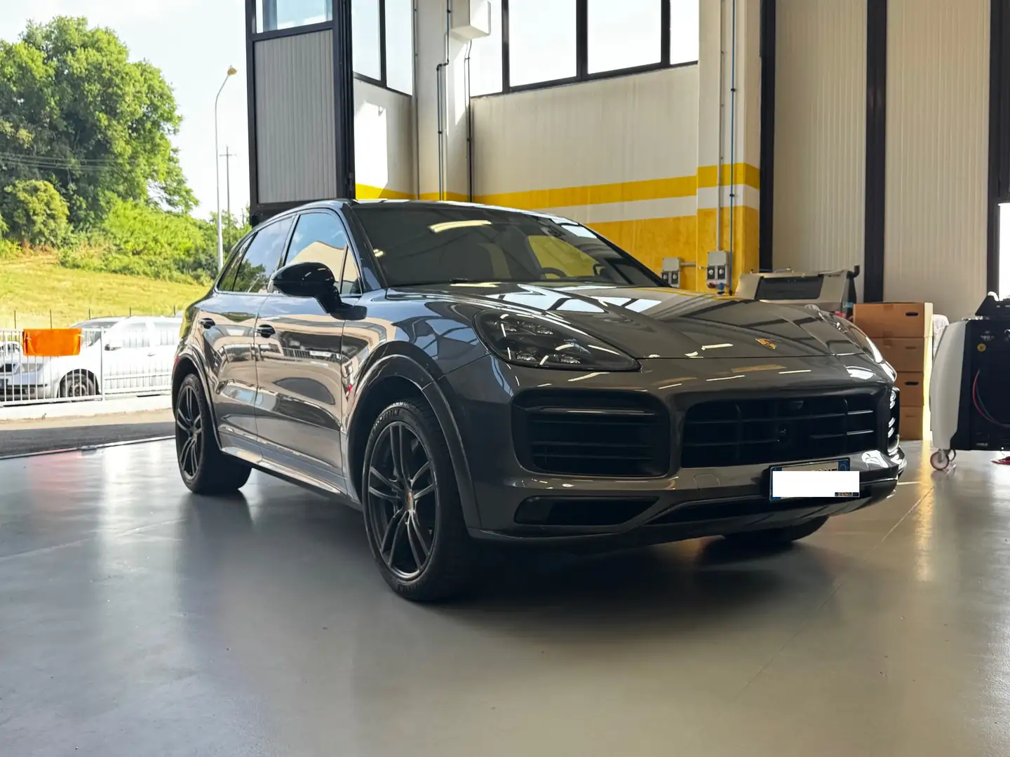 Porsche Cayenne 2.9 V6 441CV ASSE POST. STERZANTE R21 FULL Grigio - 1