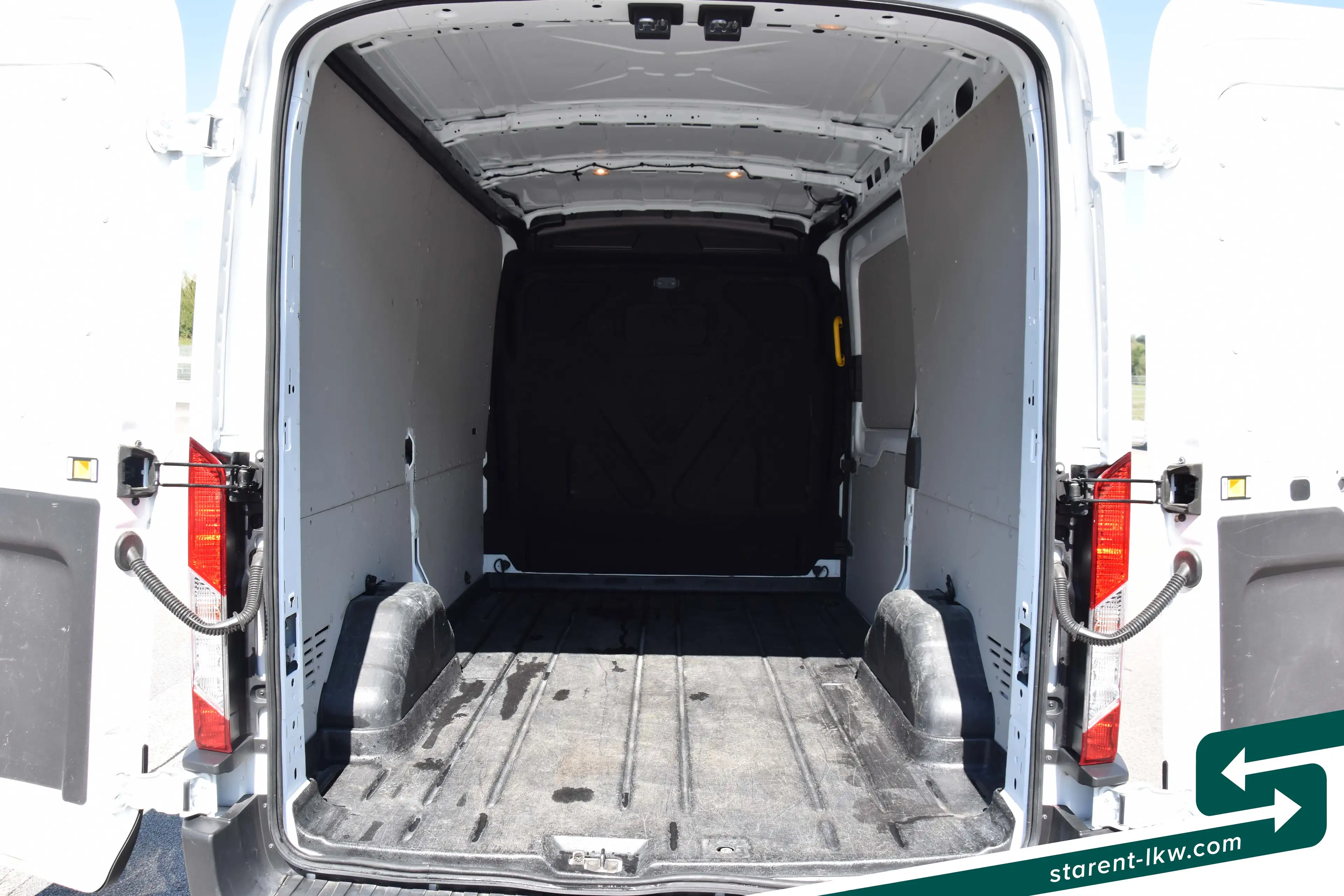 Ford Transit 2.0 L2H2 AHK Klima Tempomat PDC — photo 11