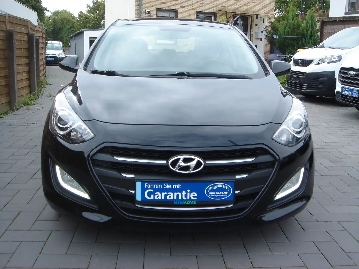 Hyundai i30 BLUE PASSION+AUTOMATIK+49870KM+ Schwarz - 2