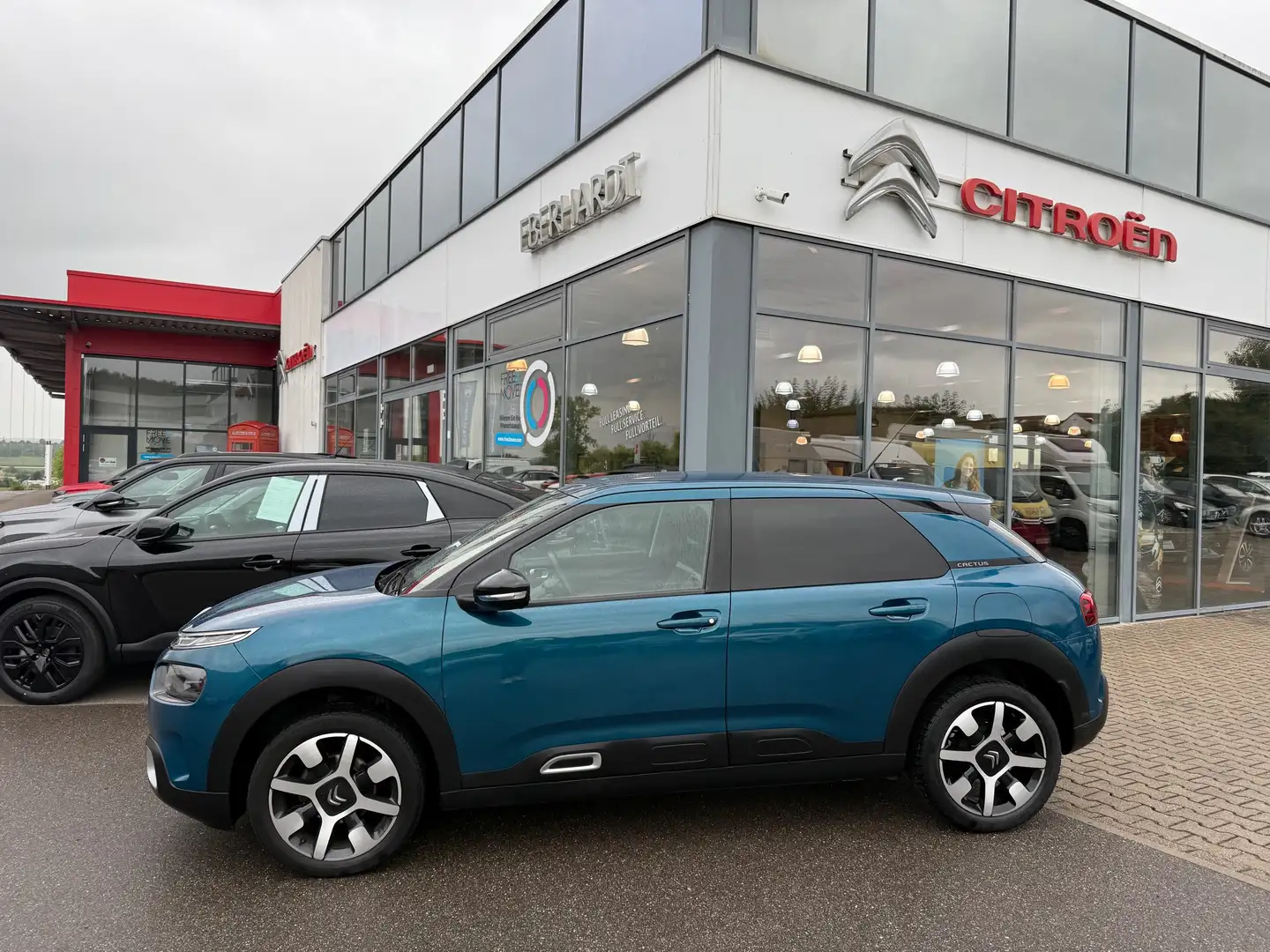 Citroen C4 Cactus Pure Tech 110 Shine Blau - 1