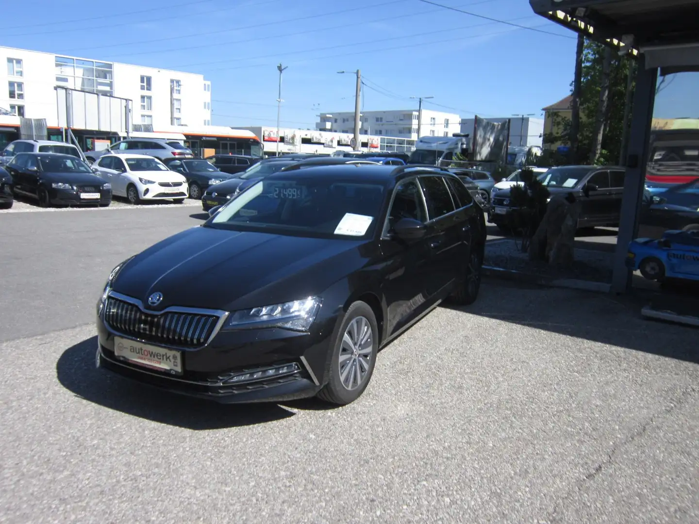 Skoda Superb Ambition iV Schwarz - 1