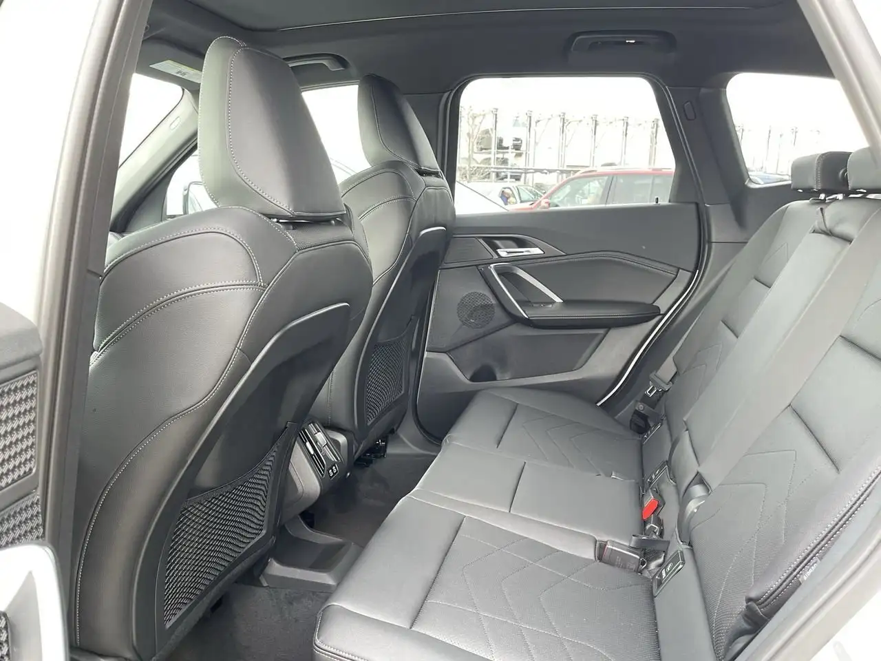 BMW X1 снимка BMW X1