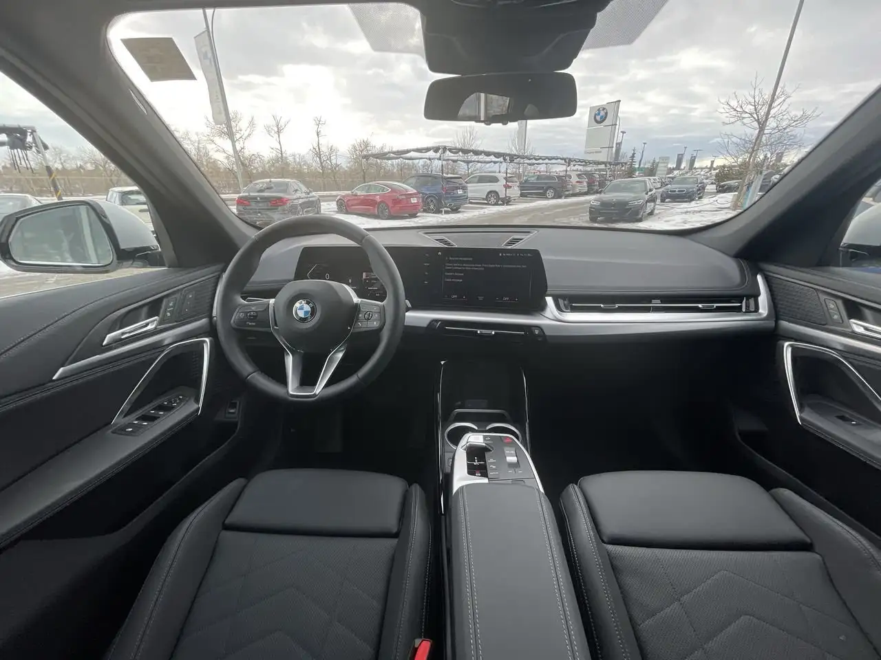 BMW X1 снимка BMW X1