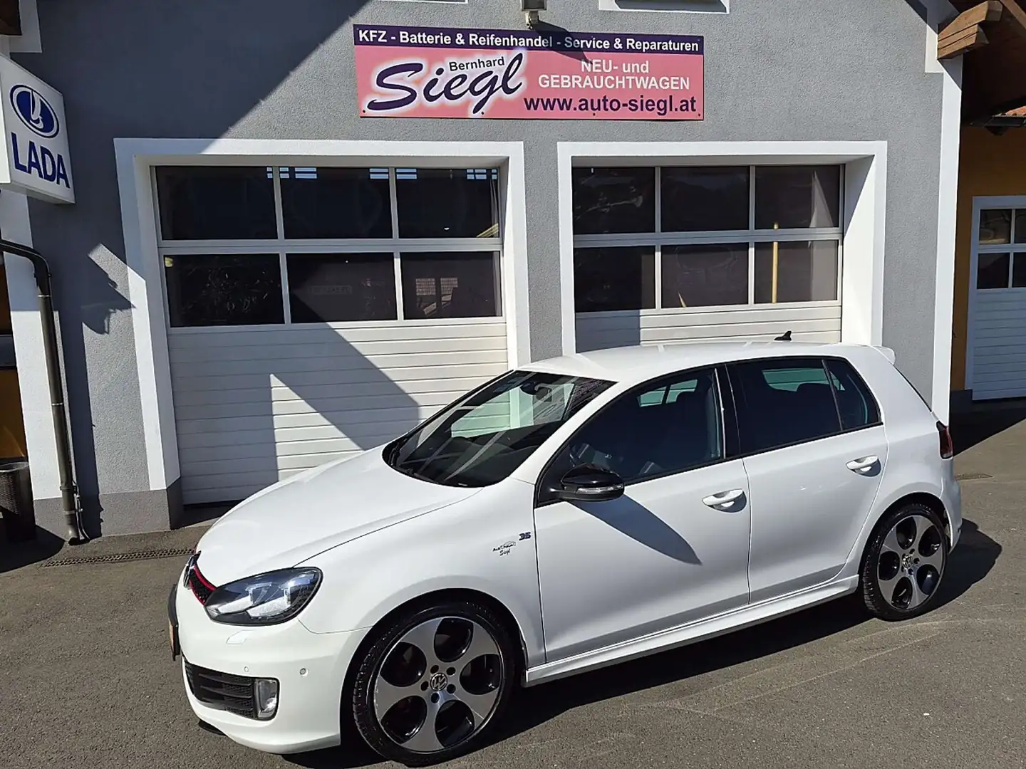 Volkswagen Golf GTI 35 """ Edition 35 """ Weiß - 1