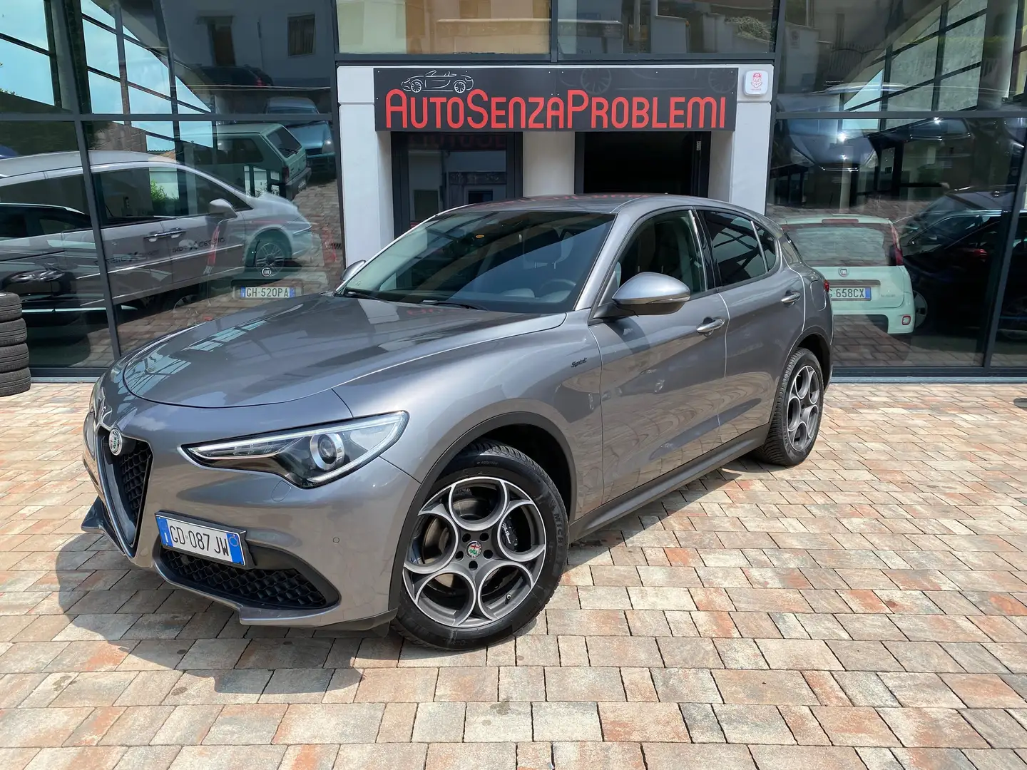 Alfa Romeo Stelvio Stelvio 2.2 t Sprint Q4 190cv auto Gris - 2
