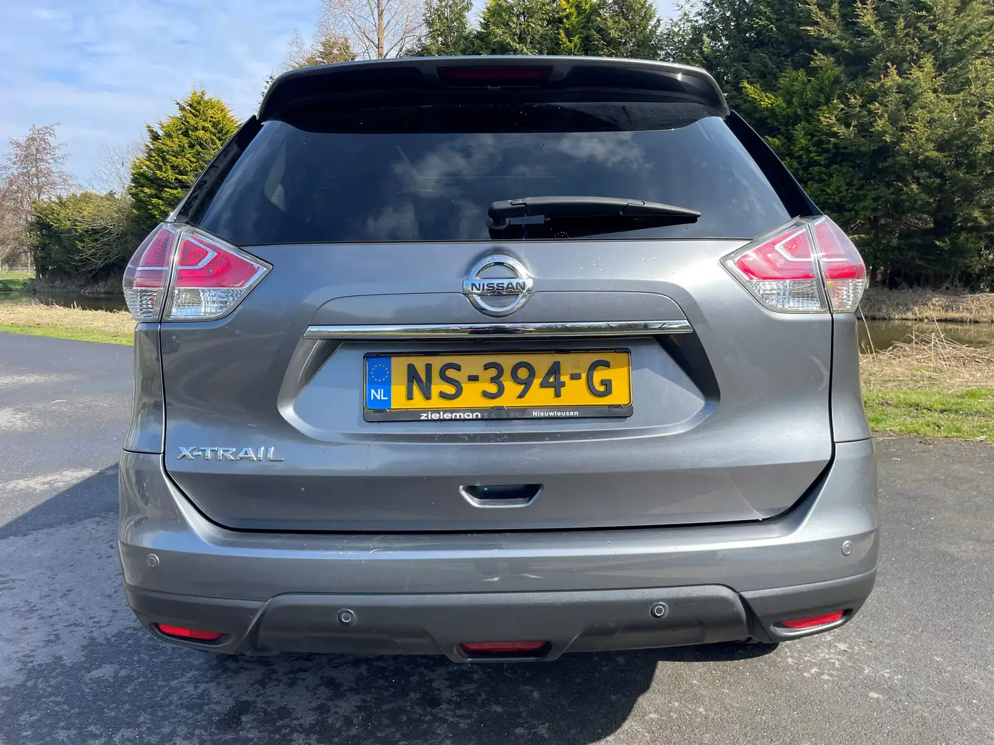 Nissan X-Trail X-Trail+1.6+dCi+Business+7p. Grijs - 2