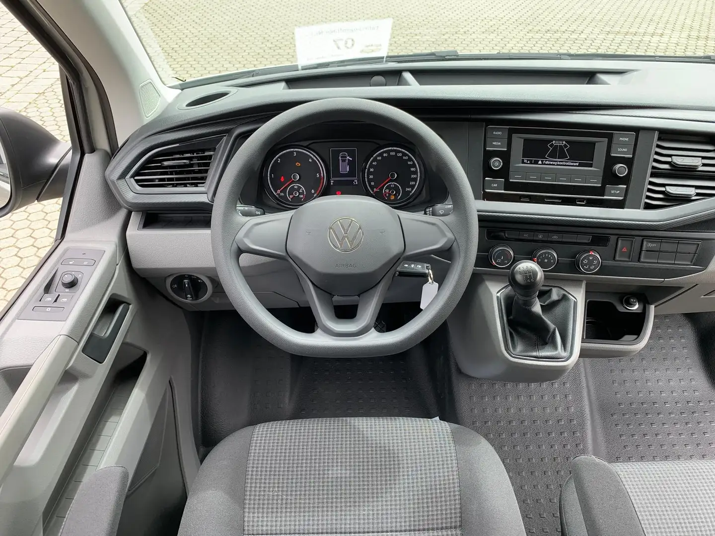 Volkswagen T6.1 Transporter T6.1 Kombi kurz 2x Klima 9Sitzer 2+3 Garantie PDC Gris - 2