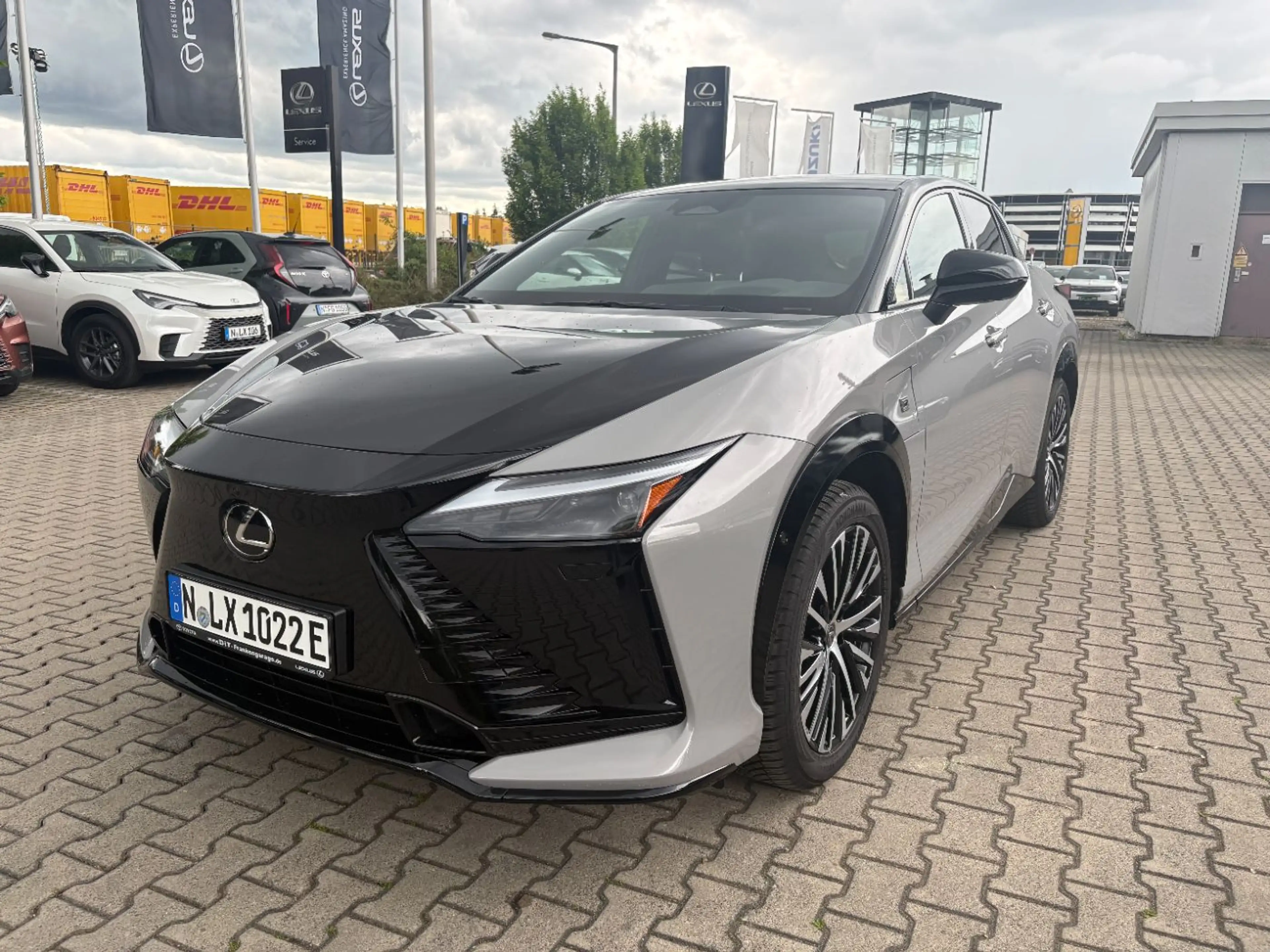 Lexus RZ 550e DIRECT4 F Sport LED, Navi, Pano, Kamera