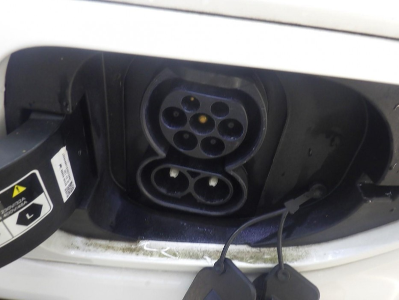 Kia e-Niro DynamicPlusLine 39 kWh | PANORAMA | *98.3 % SOH | — photo 3