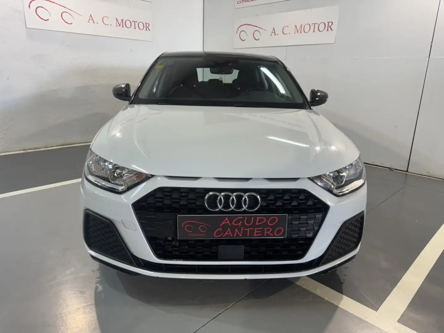 Audi A1 Sportback 25 TFSI Blanc - 2