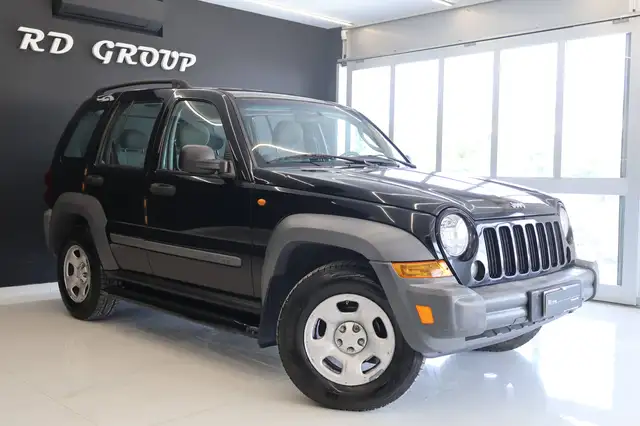 Jeep Cherokee view 4