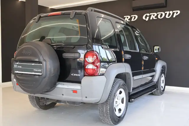 Jeep Cherokee view 6