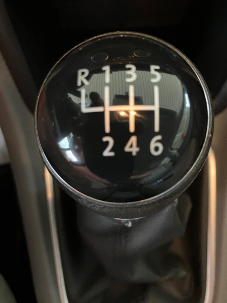 SEAT Alhambra 2.0 TDI Reference AHK PDC — photo 13