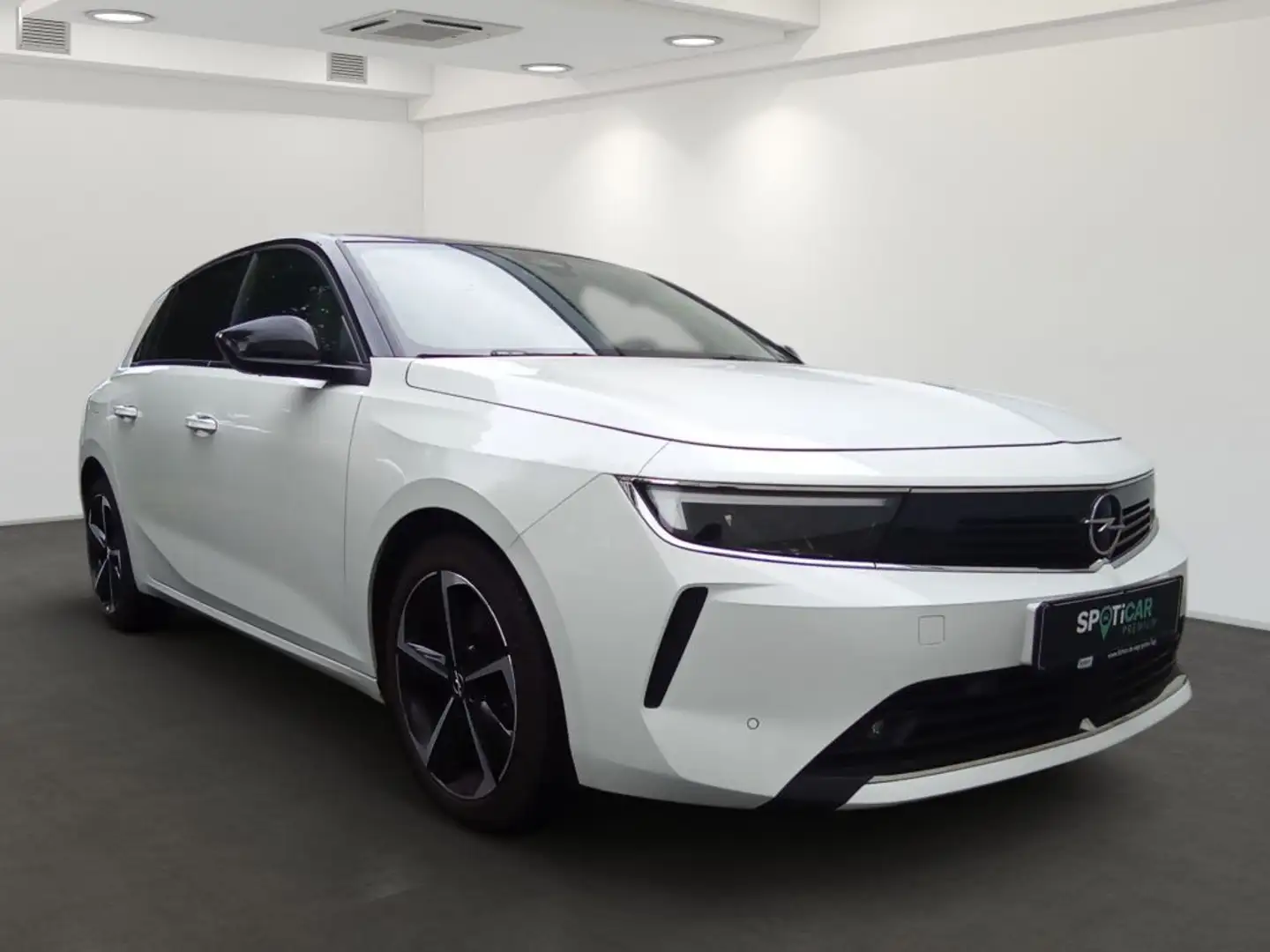 Opel Astra Plug-In-Hybrid Business Elegance Weiß - 2