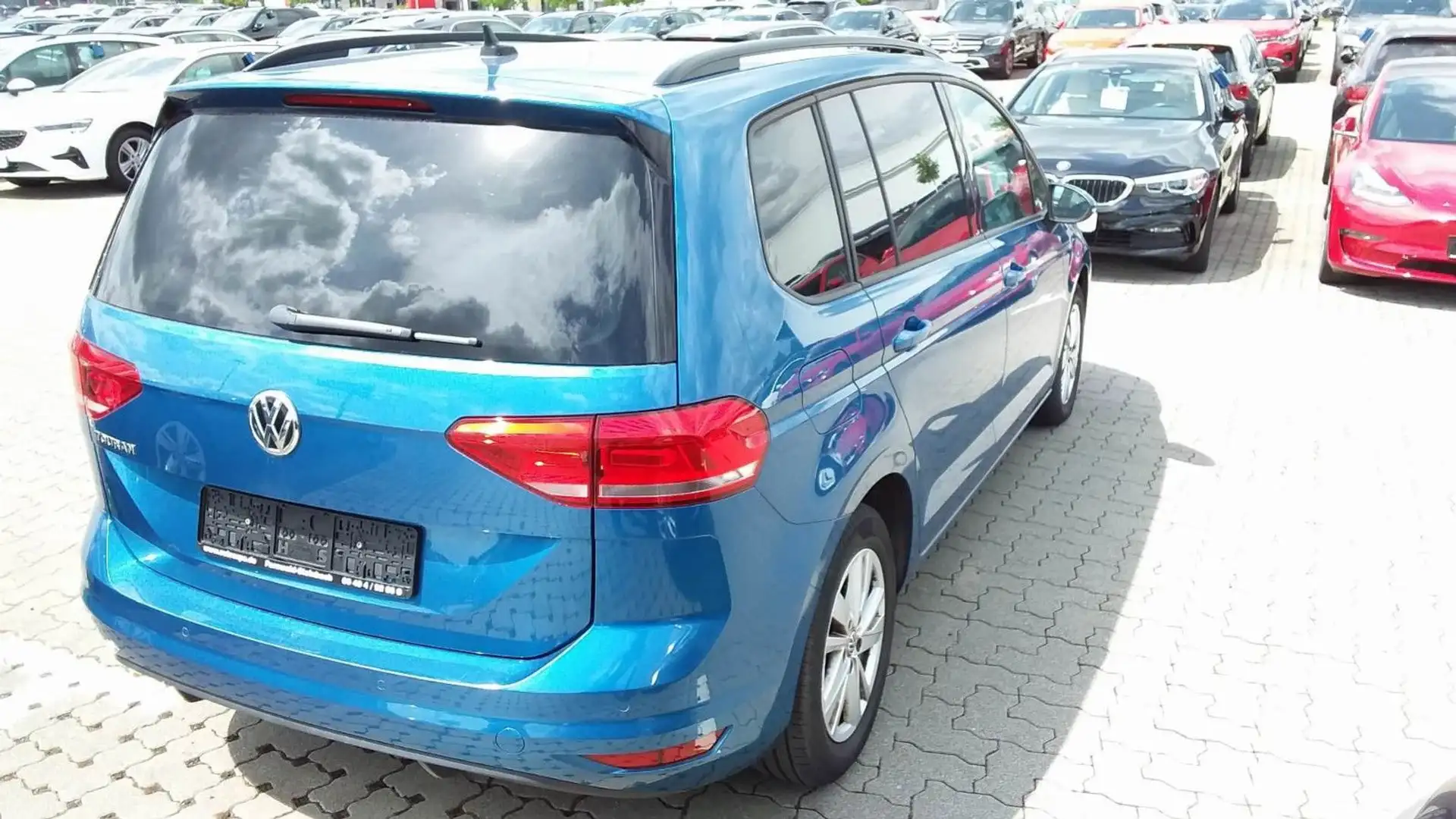 Volkswagen Touran Comfortline 7-SITZER/NAVI/LED+/ACC/AHK Blau - 2