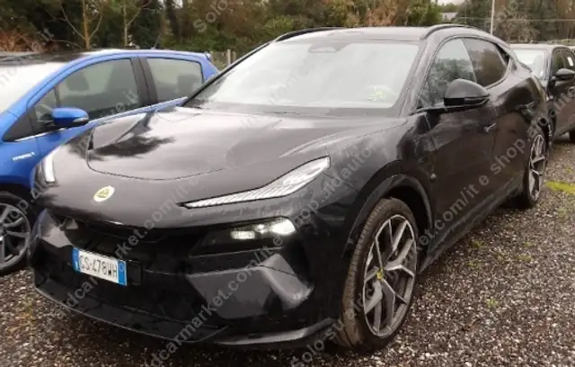 Lotus Eletre Eletre S Iva esposta