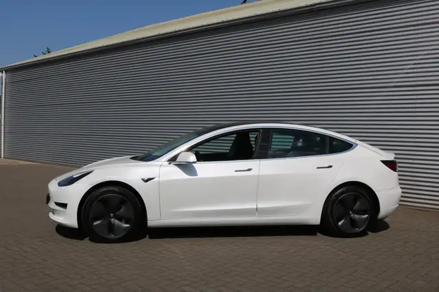 Tesla Model 3 Standard RWD Plus 60 kWh (149.569Km NAP Pano Navi