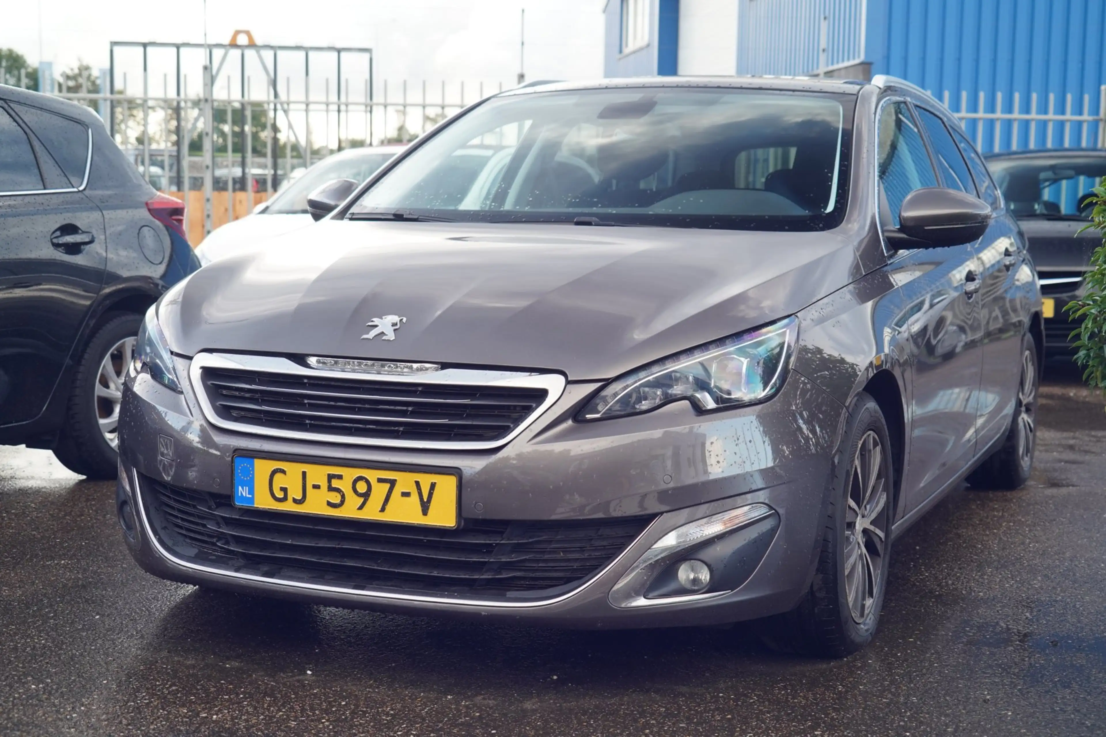 Volvo V40 Cross Country 1.5 T3 Dynamic Edition / 33dkm NAP / Pano / Automa — photo 3