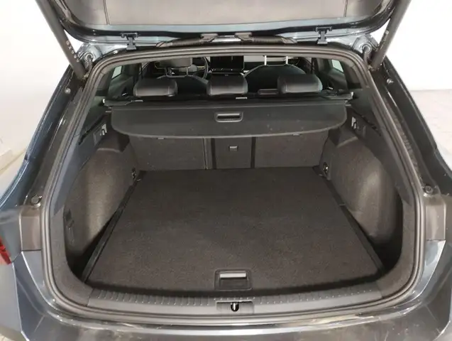 Cupra Leon view 7