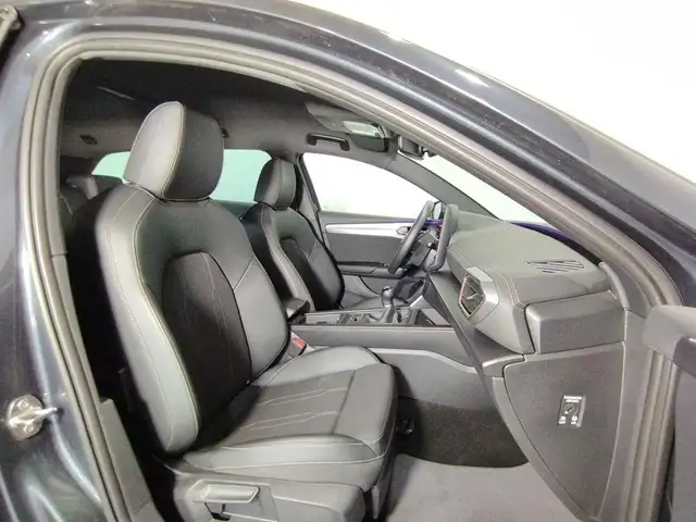 Cupra Leon view 5