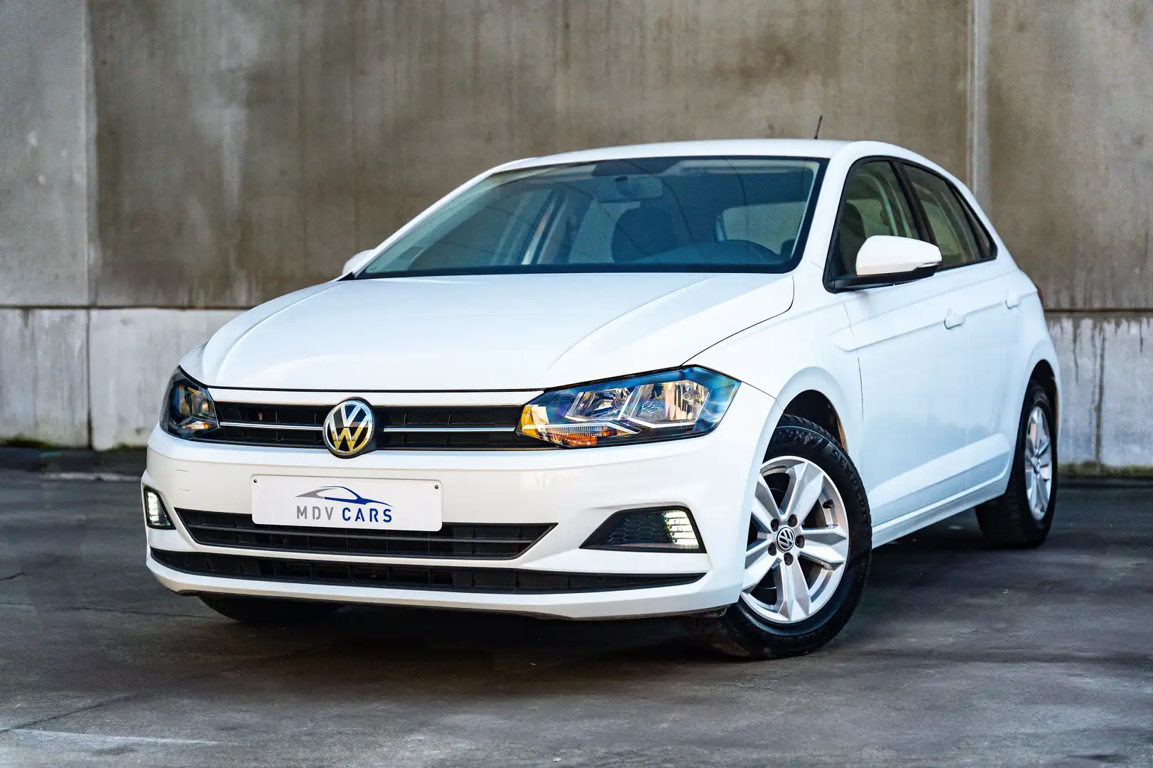 Volkswagen Polo 1.0i Trendline Blanc - 1