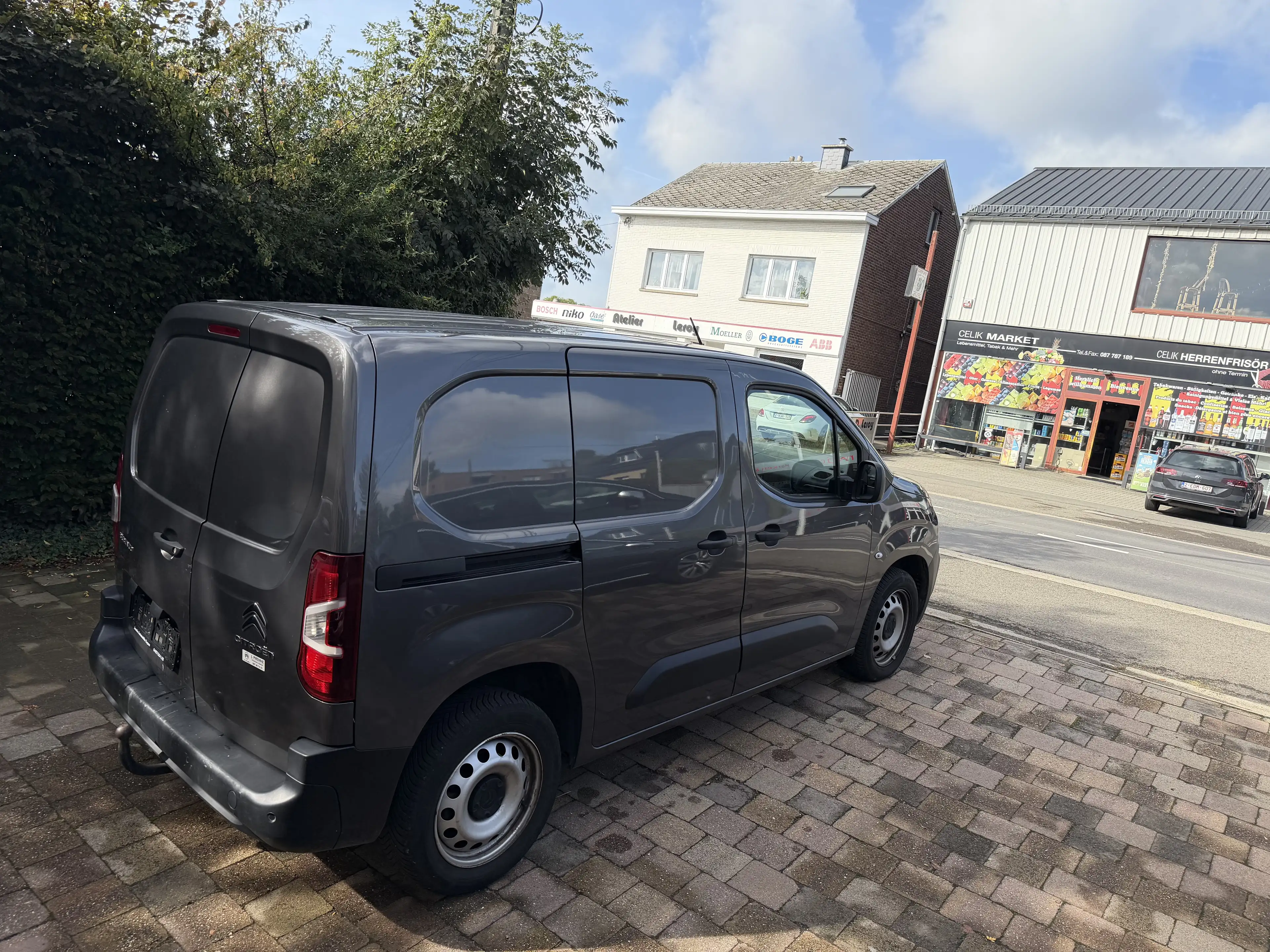 Citroen Berlingo 1.5HDI*3PLACES*CARPLAY*UTILITAIRE*GARANTIE 12MOIS — photo 4