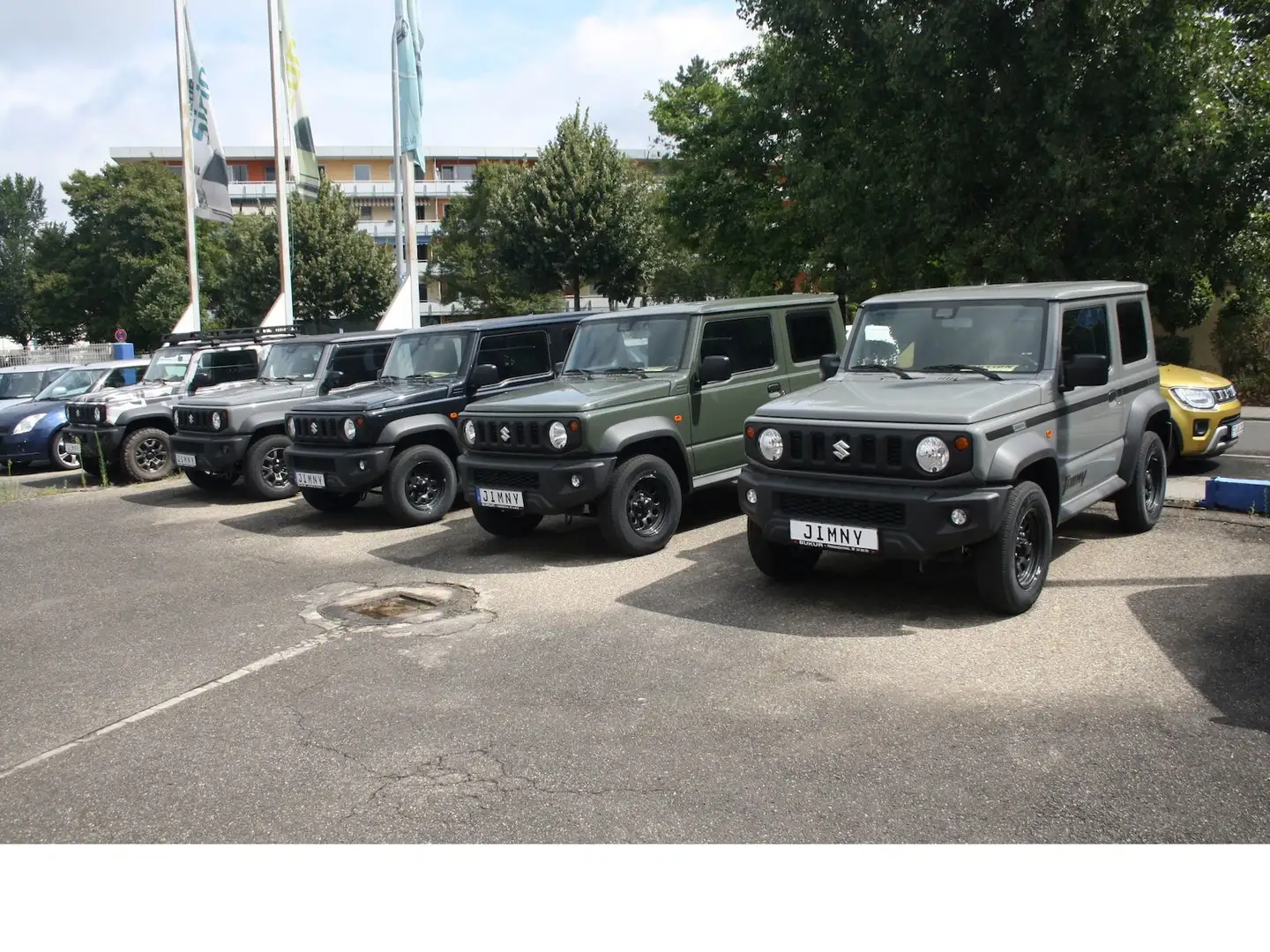 Suzuki Jimny Comfort AllGrip NFZ Grau - 1