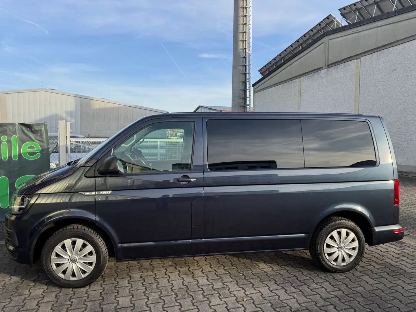 Volkswagen T6 Multivan 2.0 TDI°7 SITZE°NAVI°PDC° Blau - 1