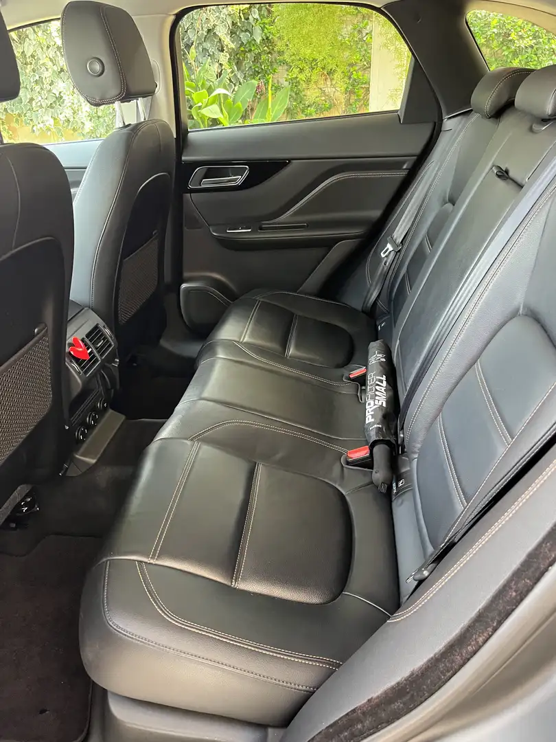 Jaguar F-Pace 2.0 i4 Portfolio awd 250cv auto my18 - 2