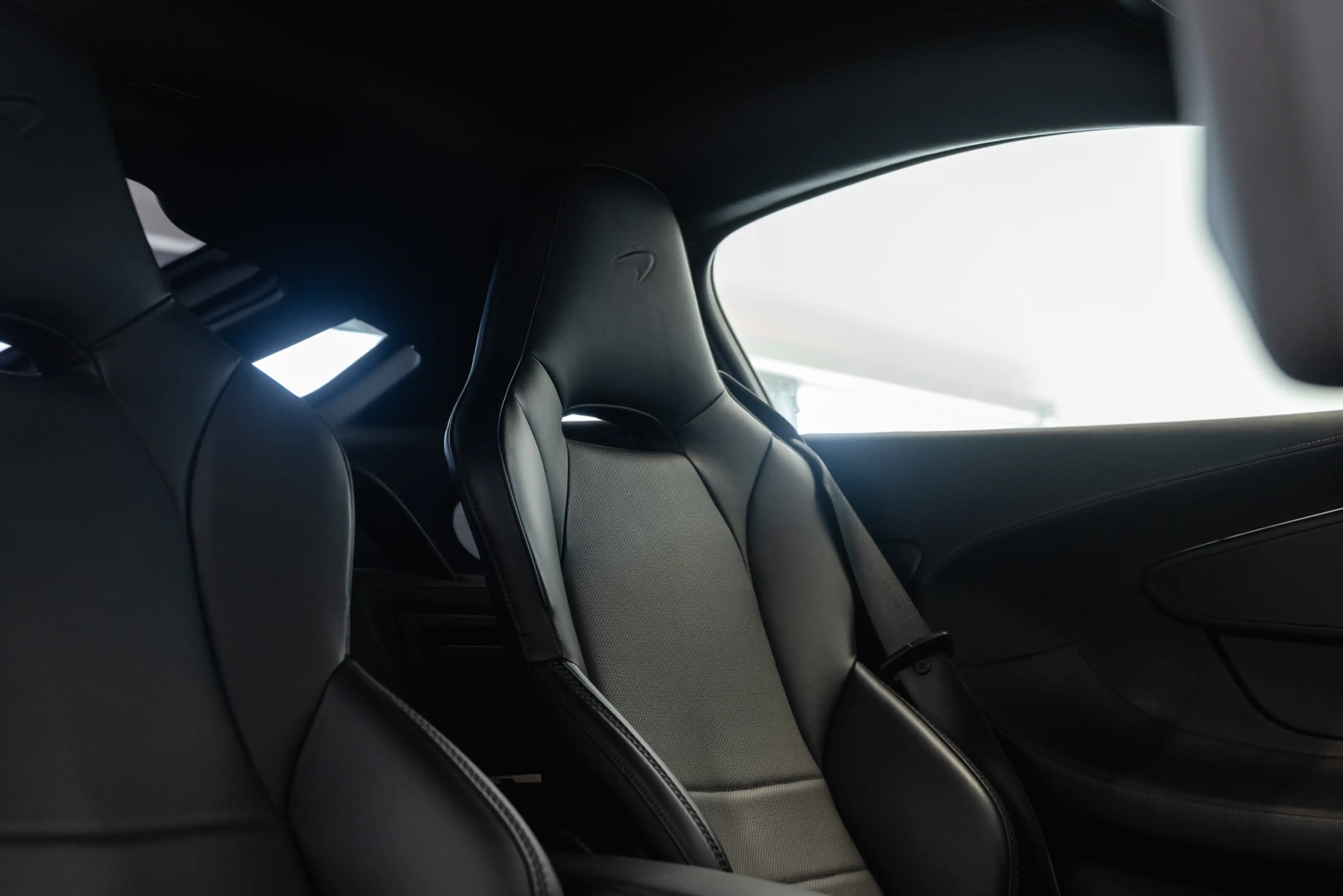 McLaren GT — photo 8