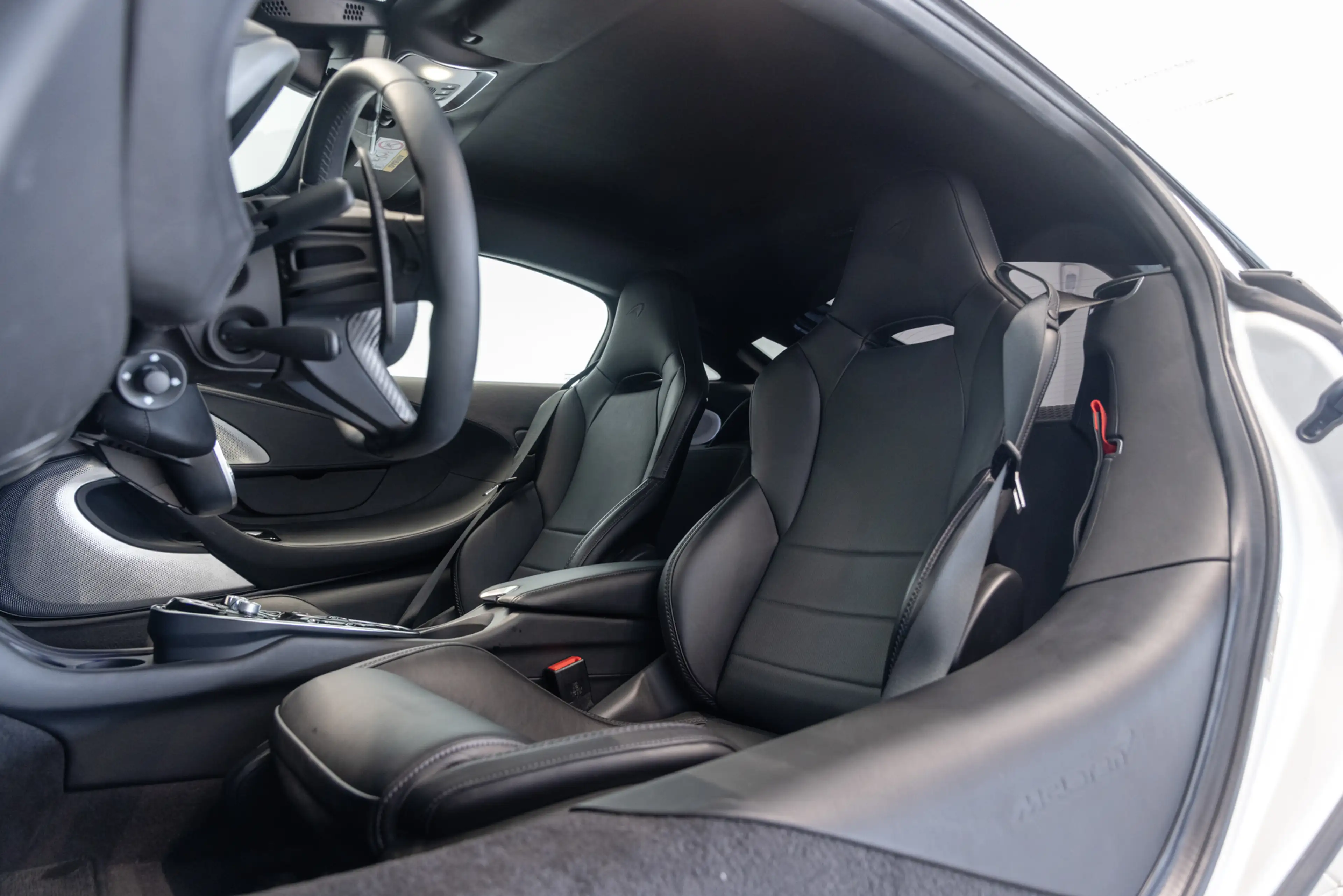 McLaren GT — photo 4