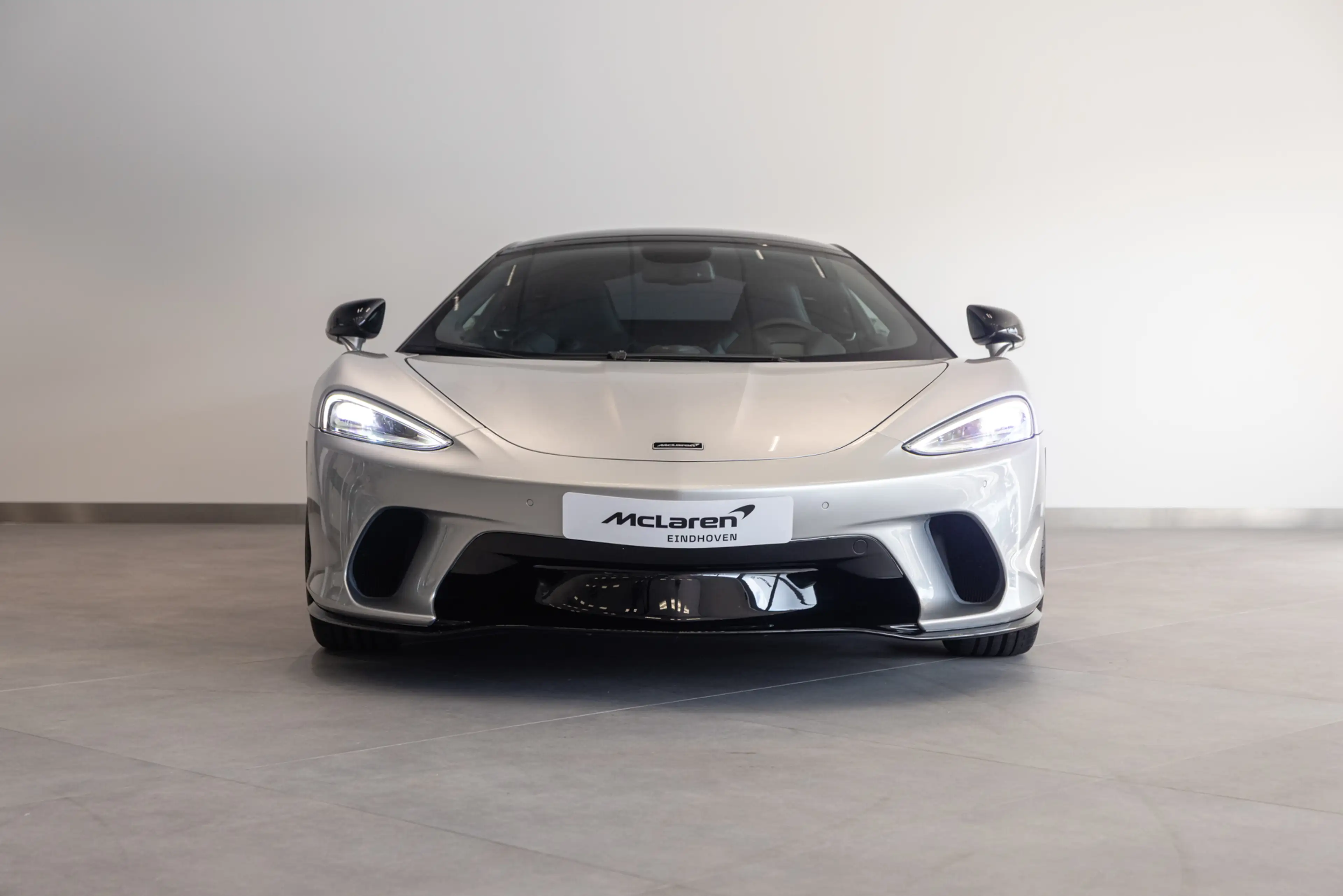 McLaren GT — photo 2
