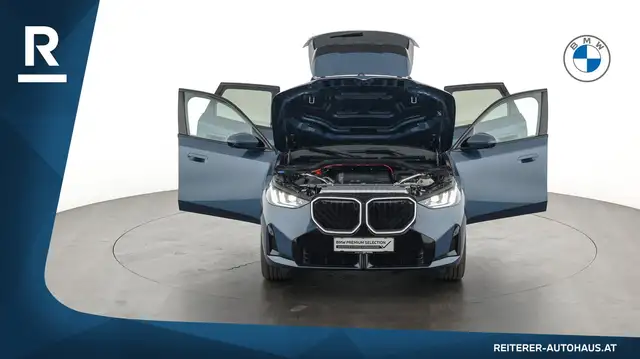 BMW X3 view 8