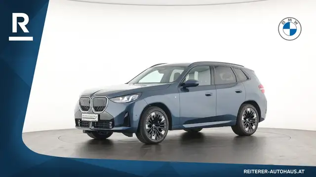 BMW X3 view 3